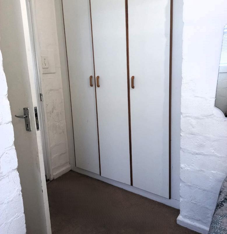 4 Bedroom Property for Sale in Guldenland Western Cape